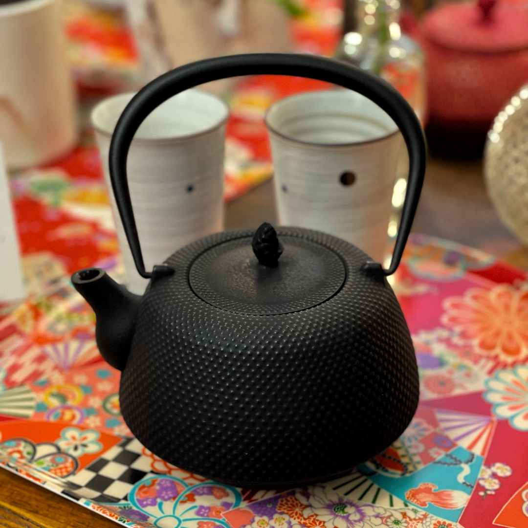 Hotsel Teiera in ghisa nero resistente 800 ml Teiera giapponese Tetsubin con interno smaltato 